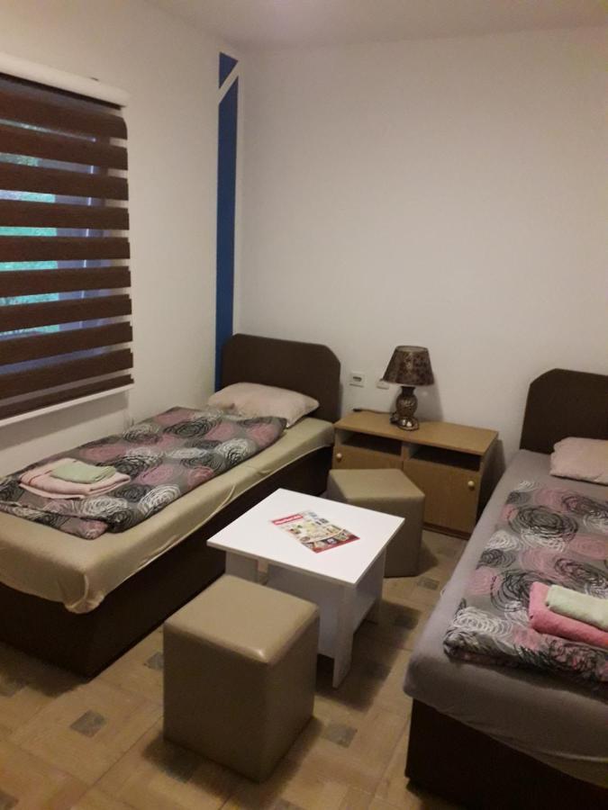 Hostel Topic Banja Luka Eksteriør bilde