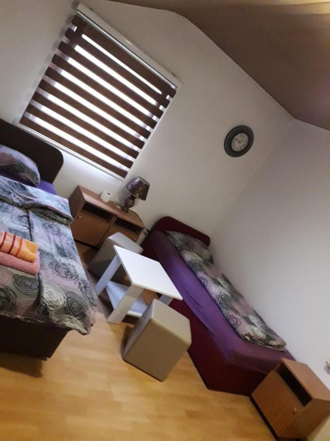 Hostel Topic Banja Luka Eksteriør bilde