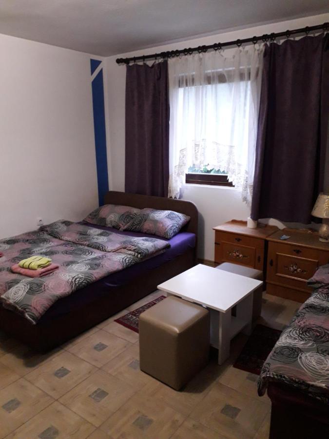 Hostel Topic Banja Luka Eksteriør bilde