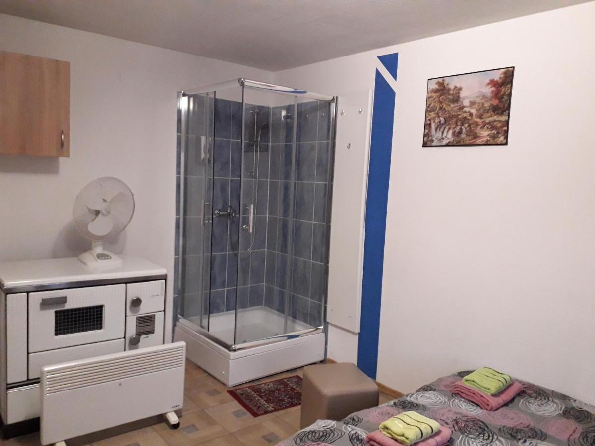 Hostel Topic Banja Luka Eksteriør bilde