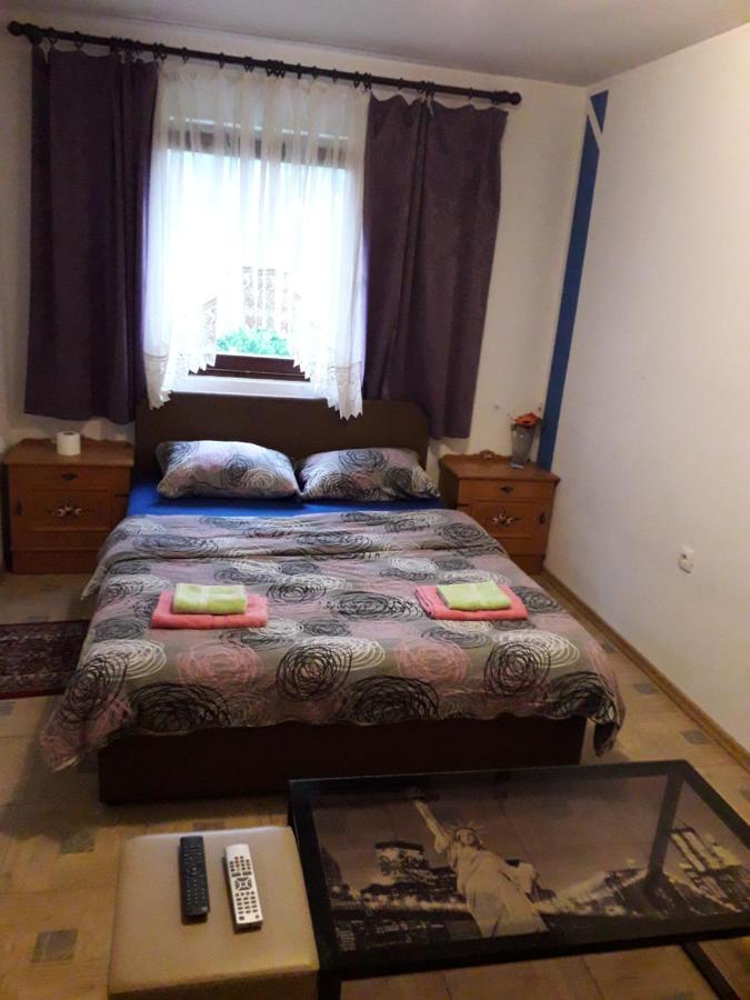 Hostel Topic Banja Luka Eksteriør bilde