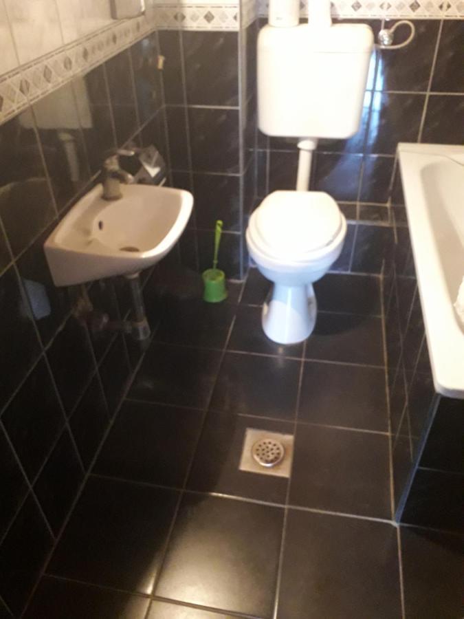 Hostel Topic Banja Luka Eksteriør bilde