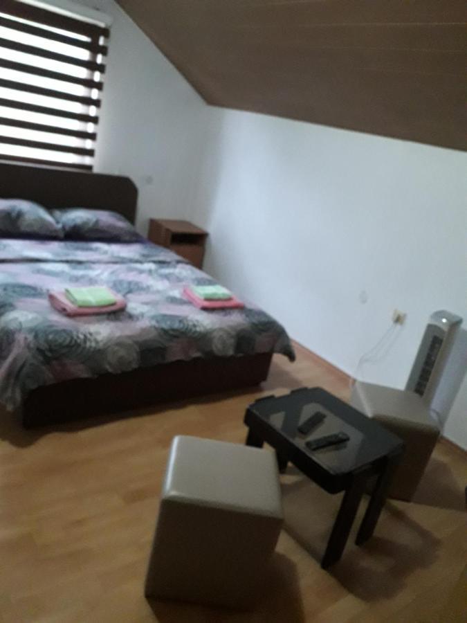 Hostel Topic Banja Luka Eksteriør bilde