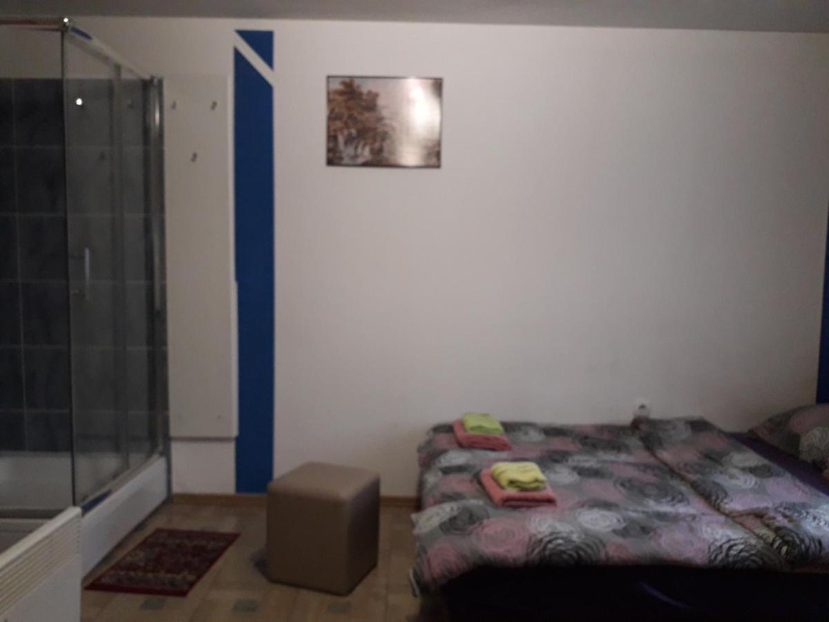 Hostel Topic Banja Luka Eksteriør bilde