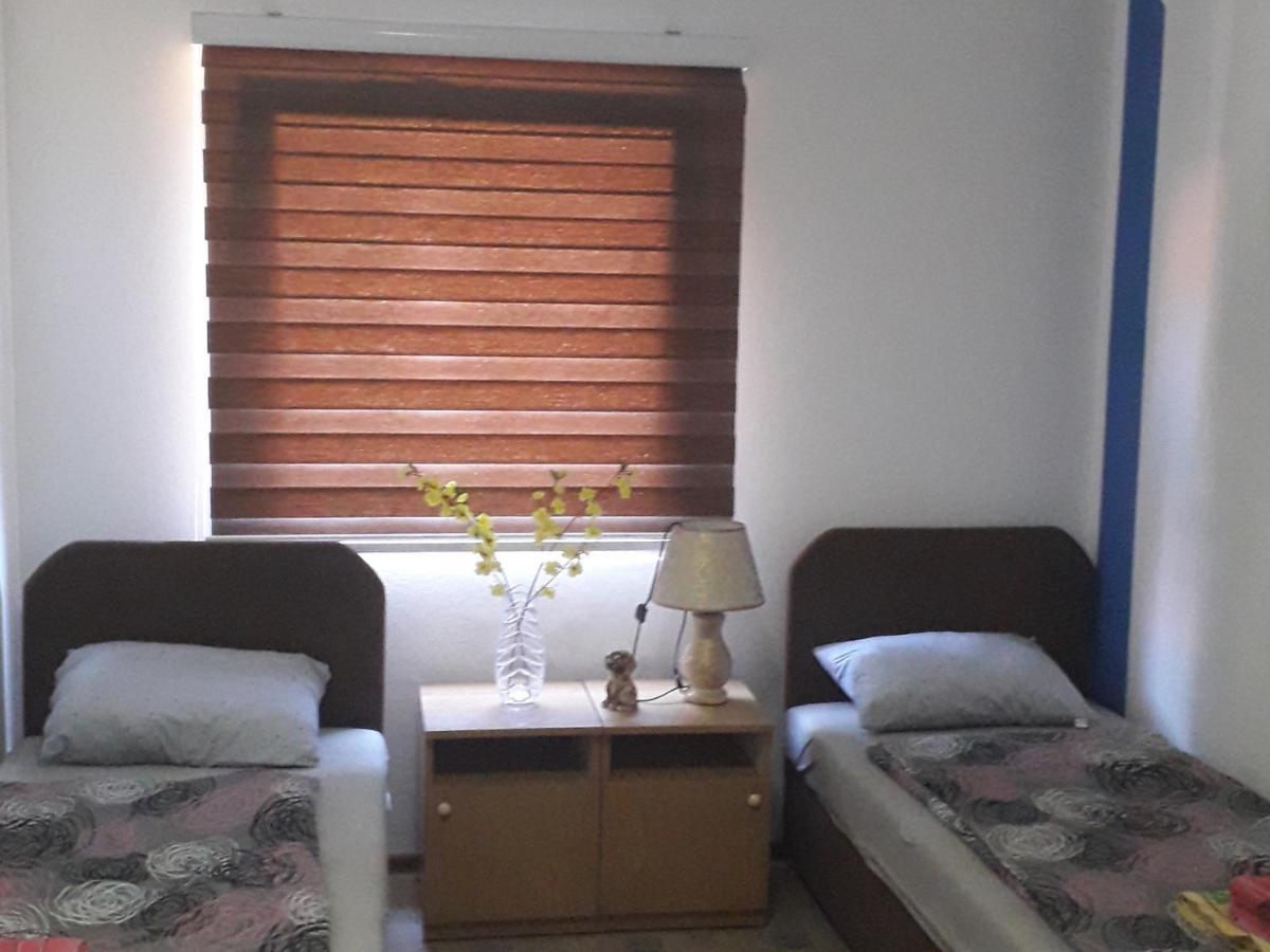 Hostel Topic Banja Luka Rom bilde
