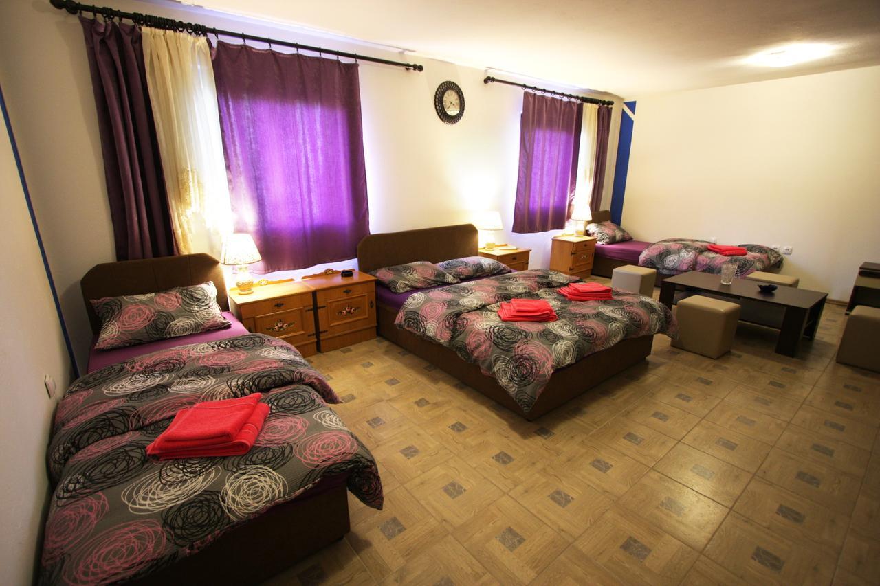 Hostel Topic Banja Luka Eksteriør bilde